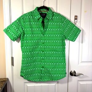 Monument Men’s Short Sleeve Collared Christmas Holiday Party Shirt Size Medium